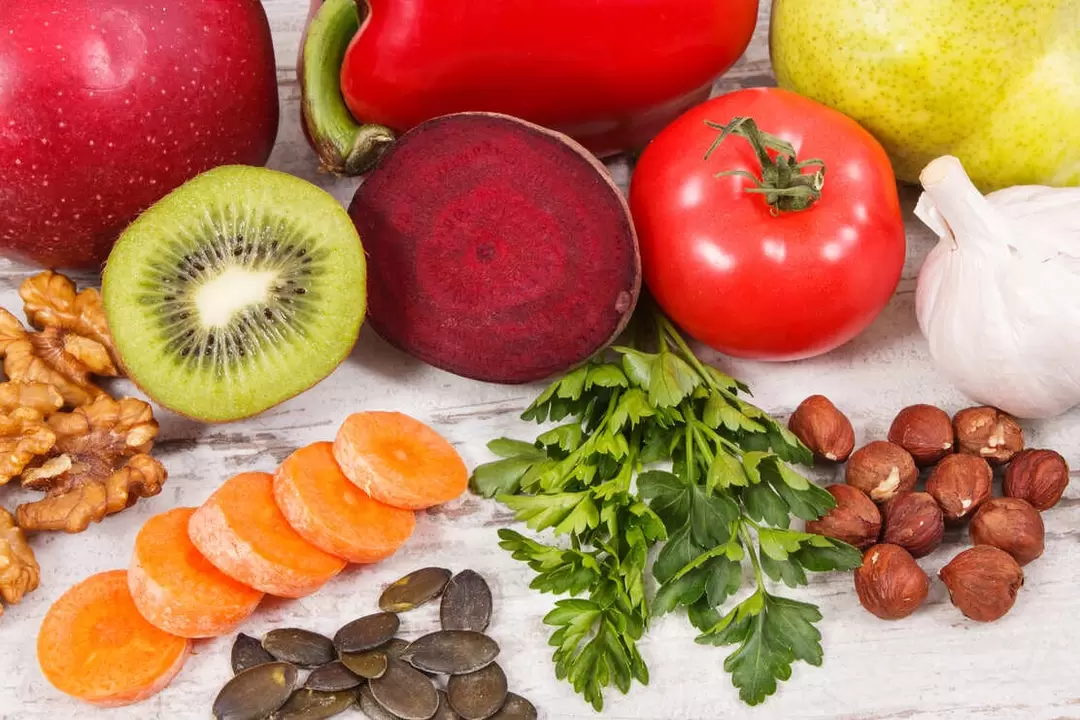 La dieta de los pacientes con gota incluye una variedad de frutas y verduras. 